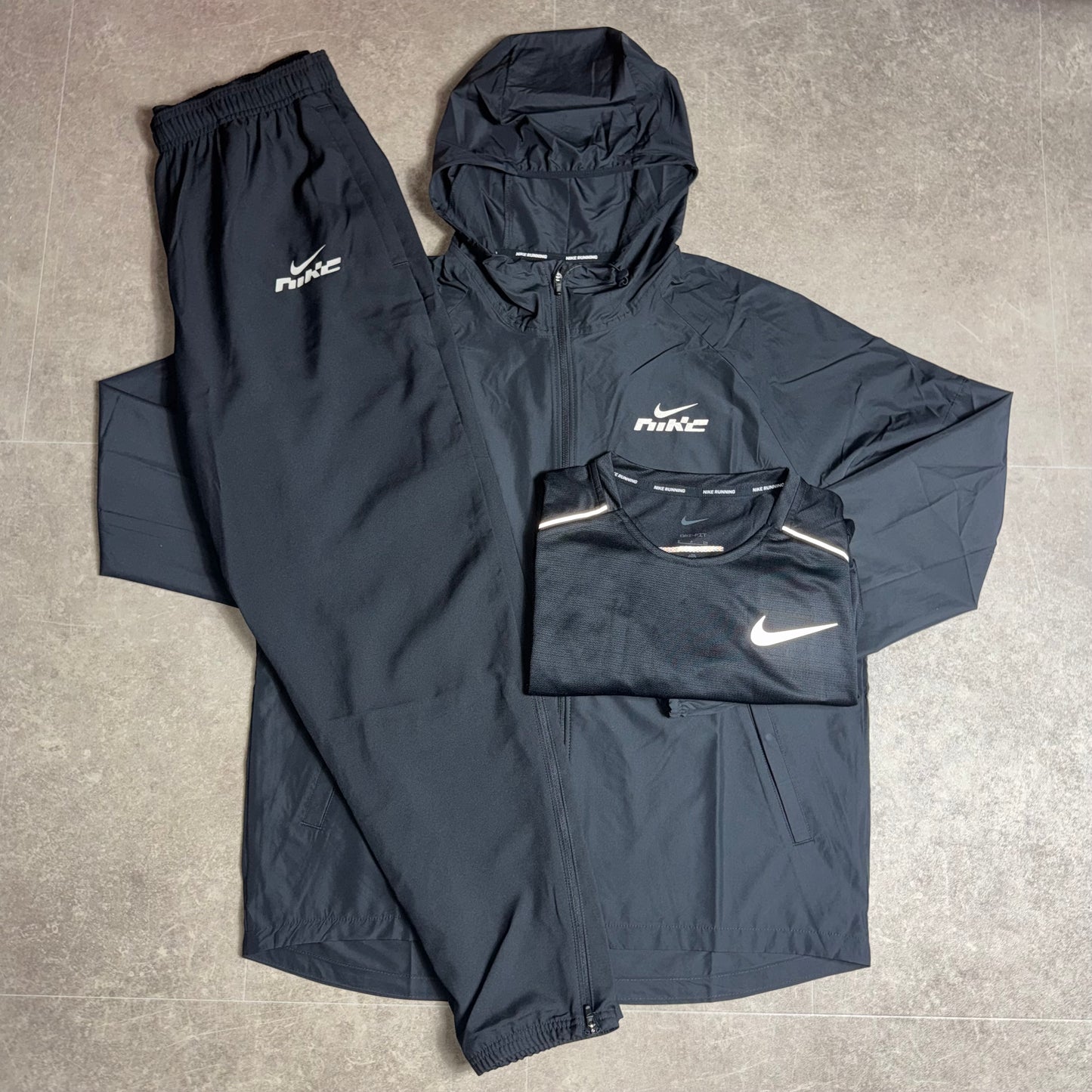 Nike Swoosh Dri Fit Repel 3 Piece Set