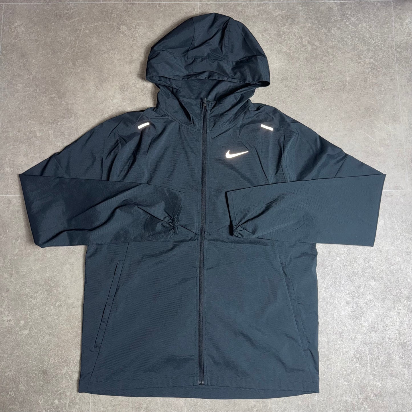 Nike Repel Black Windrunner