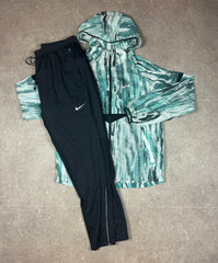 Nike Zebra Wildrun Jacket + Black Phenoms