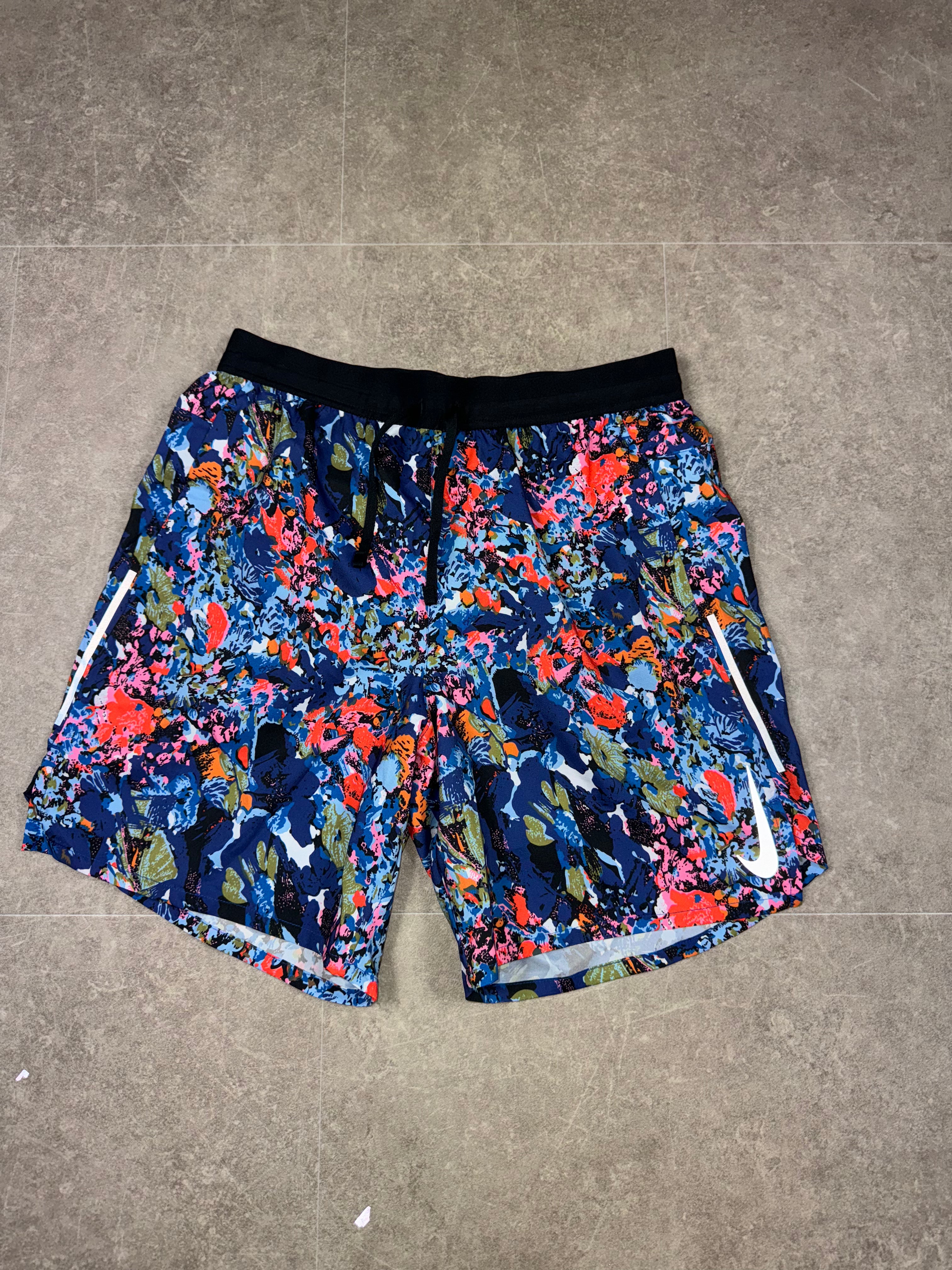 Nike Flex Stride Shorts Floral